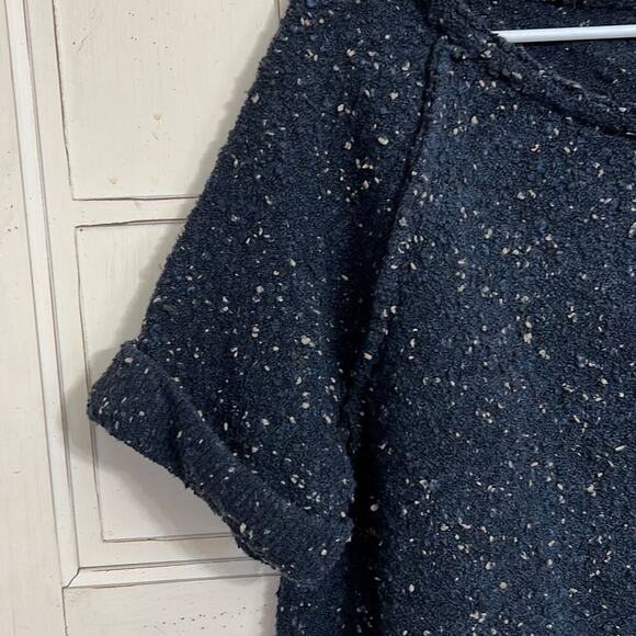 Free People size XS oversized sweater navy blue tan - Picture 3 of 5